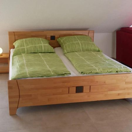 Ferienwohnung Haus Maria Waeschenbeuren ภายนอก รูปภาพ