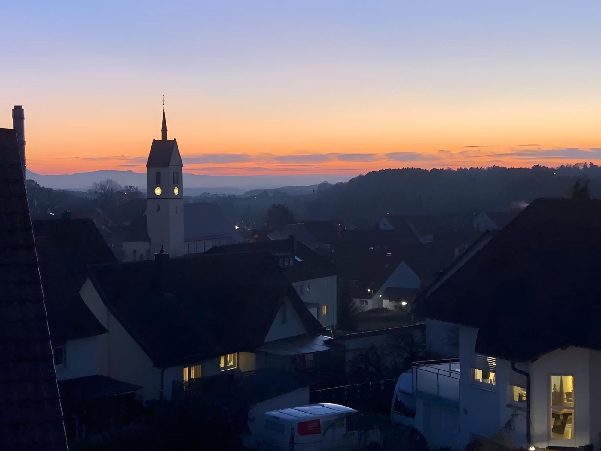 Ferienwohnung Haus Maria Waeschenbeuren ภายนอก รูปภาพ
